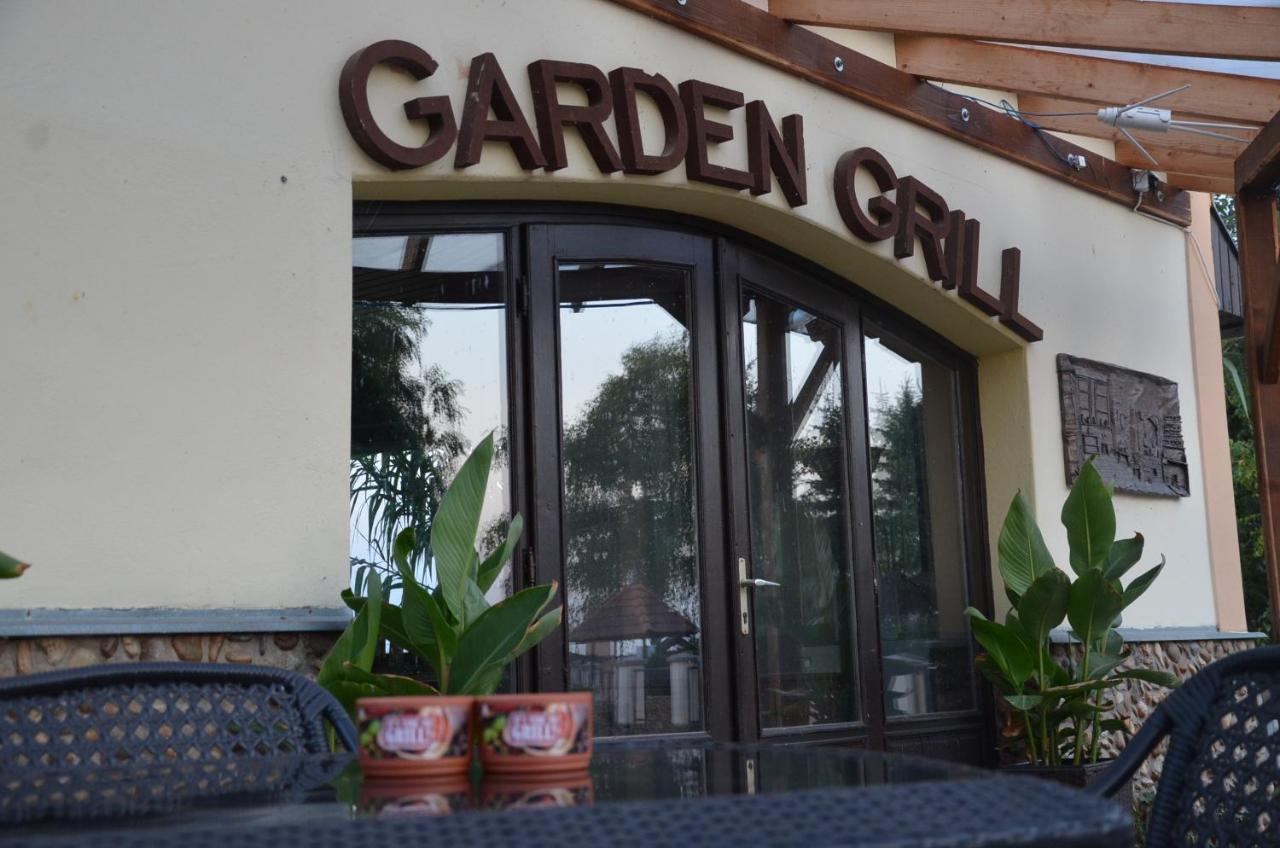 Garden Vendeghaz Mako Bed & Breakfast Dış mekan fotoğraf